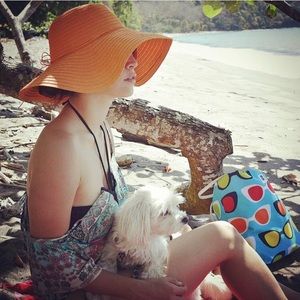 Meet your Posher, Ana